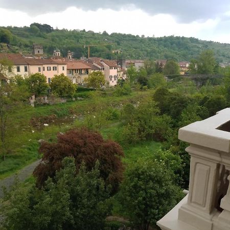 Casa Con Vista - Border House - Pontremoli Apartment ภายนอก รูปภาพ