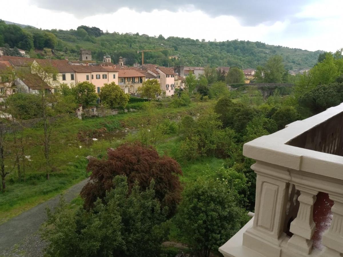 Casa Con Vista - Border House - Pontremoli Apartment ภายนอก รูปภาพ