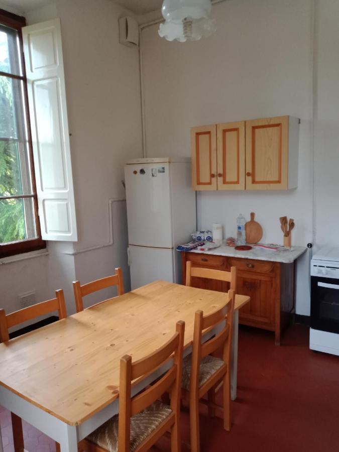 Casa Con Vista - Border House - Pontremoli Apartment ภายนอก รูปภาพ